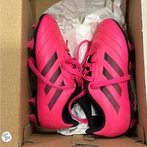 Toddler soccer cleats size 10 pink adidas